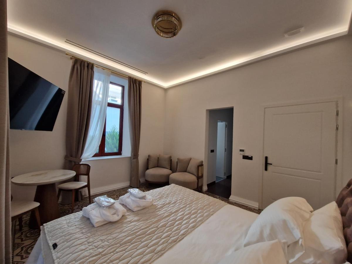 Jensen Luxury Suites Rhodes City Exterior foto